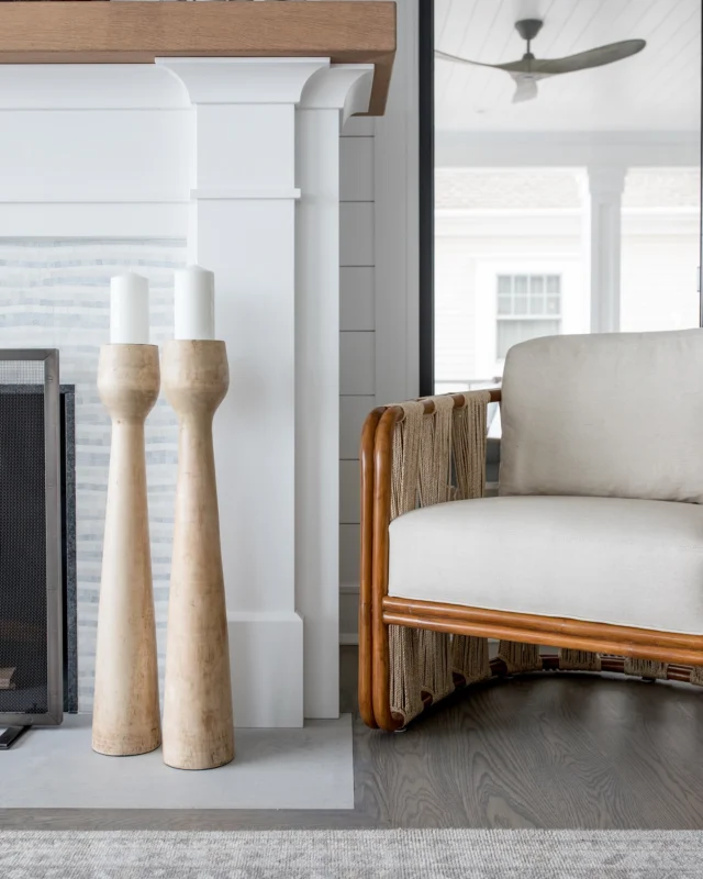 It’s all in the details. ✨ From the perfectly placed seam to the just-right shade of white, every decision matters. At SBD, the details are the design — and that’s where we shine!
Want to collaborate with us on your next project? Head on over to our website (link in profile) and complete our design questionnaire. Once we receive it, Erika will be in touch to schedule a complimentary 20-minute discovery call. Let’s create something extraordinary together! ✨
Design + Details // @swankbydesign
Architect // @petercadouxarchitects
Builder // @gatewaydevelopmentct
Lens // @raquellangworthy.photo
Project // Hardwick Cottage on the Sound